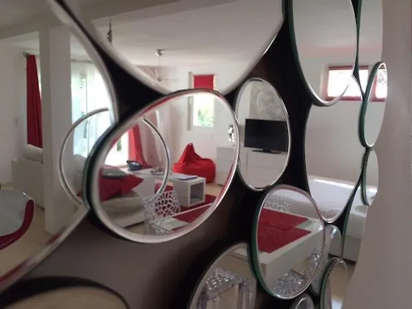 Apartament W *