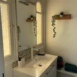 W Apartment *