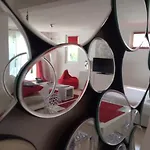 Διαμέρισμα W *